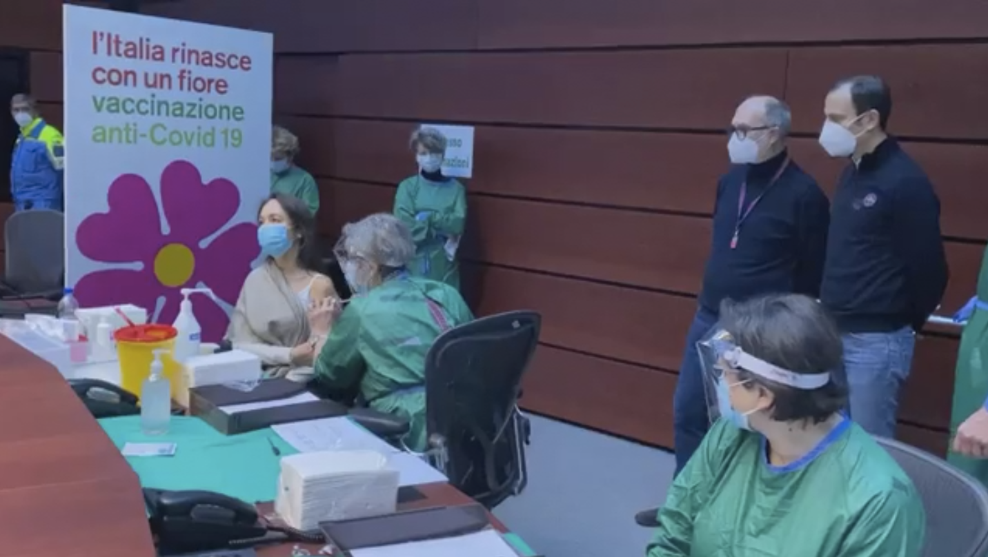 Immagine per Vaccini direttamente dai medici di famiglia, Riccardi spinge per partire con le dosi in Fvg